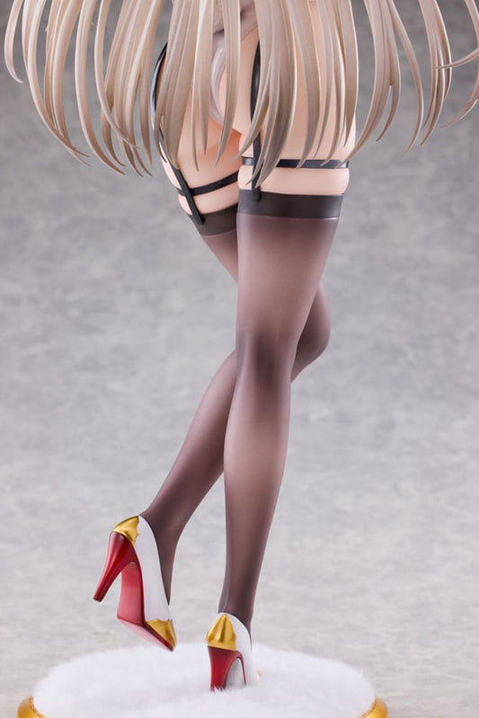 Original Character PVC Statue 1/4 White Bunny Onee-san Illustrated by sakiyamama 43 cm 4897136260578