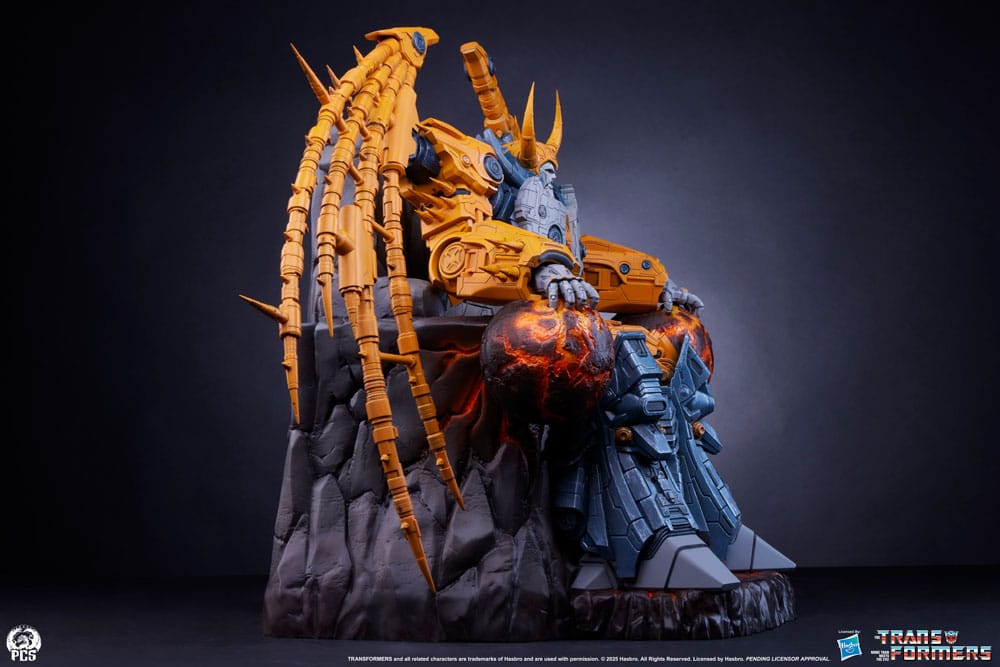 Transformers Museum Scale Statue Unicron 61 cm 0783214379482