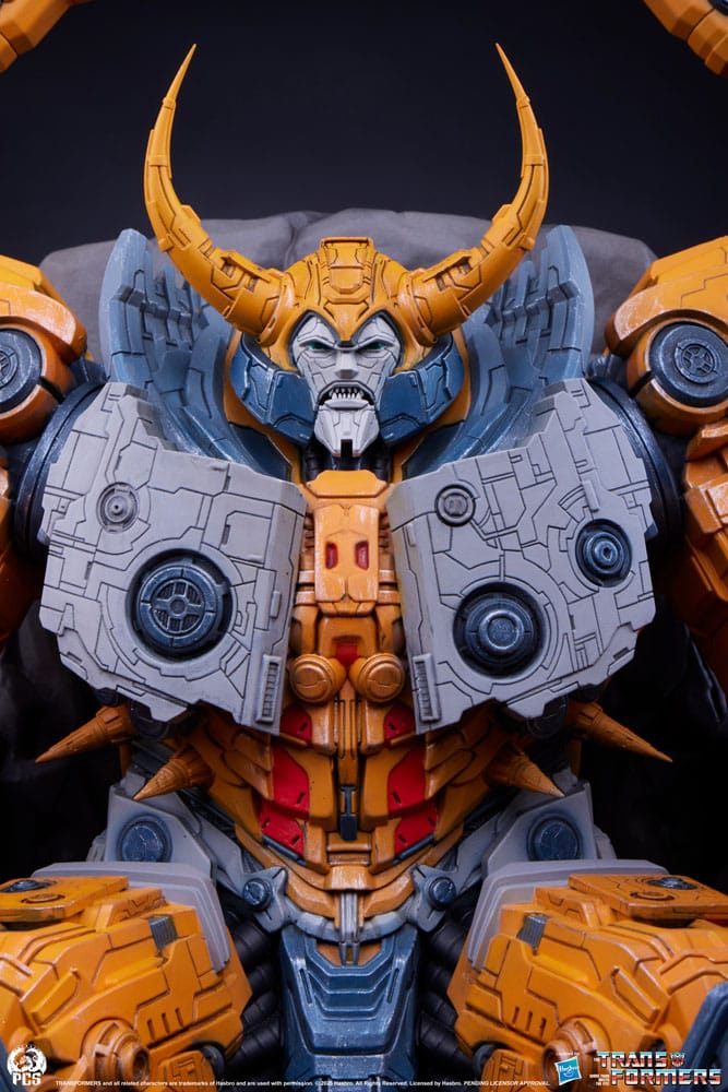 Transformers Museum Scale Statue Unicron 61 cm 0783214379482