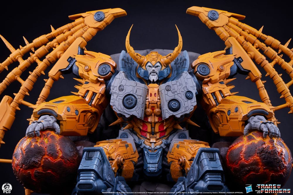 Transformers Museum Scale Statue Unicron 61 cm 0783214379482
