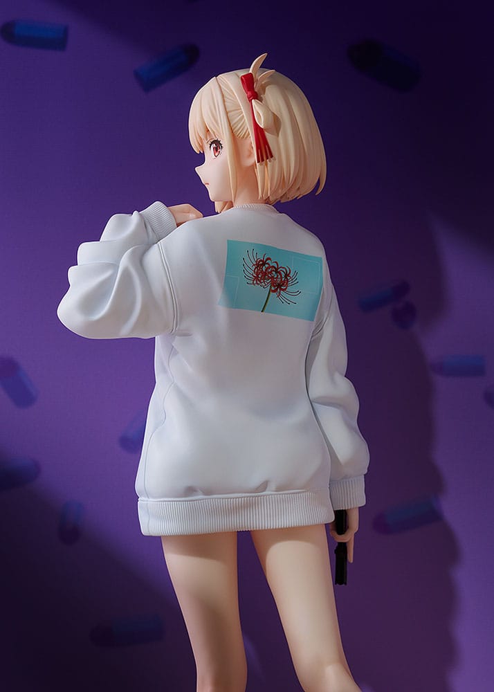 Lycoris Recoil PVC Statue 1/7 Chisato Nishikigi: Oversized Sweatshirt Ver. 25 cm 4580678969107