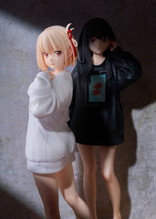Lycoris Recoil PVC Statue 1/7 Chisato Nishikigi: Oversized Sweatshirt Ver. 25 cm 4580678969107