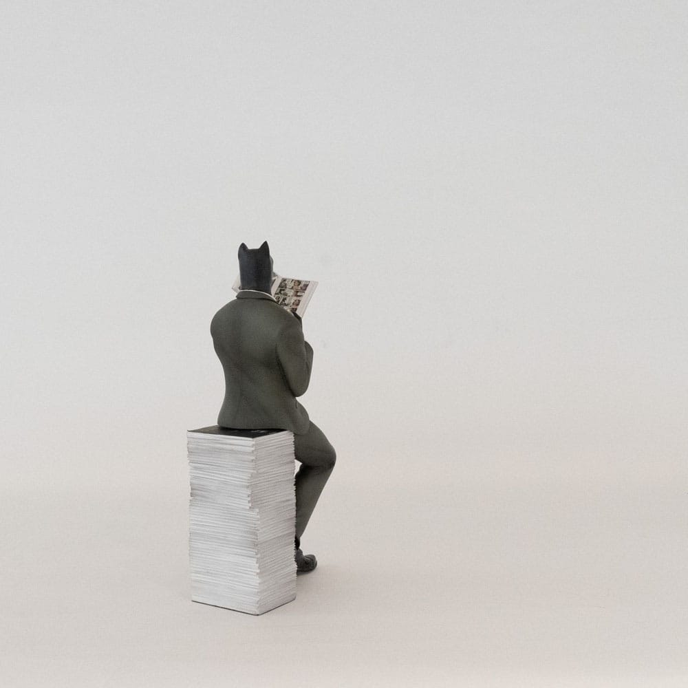 Blacksad: Blacksad on a Pile of Comics Figure 3521320002002