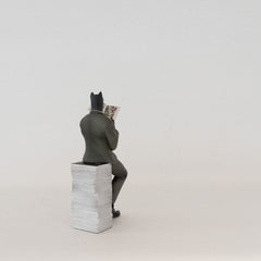 Blacksad: Blacksad on a Pile of Comics Figure 3521320002002
