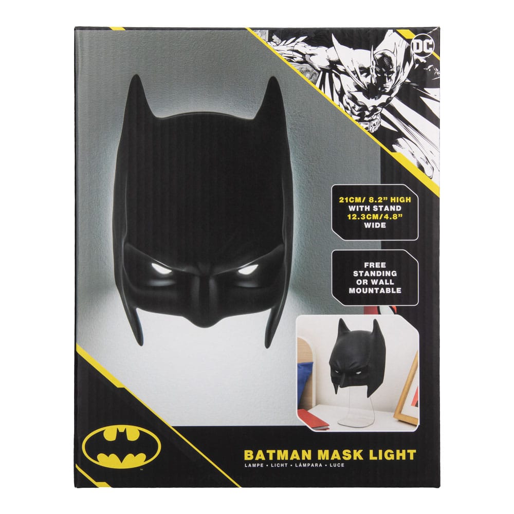 DC Comics 3D LED Light Batman Mask 5056577751376