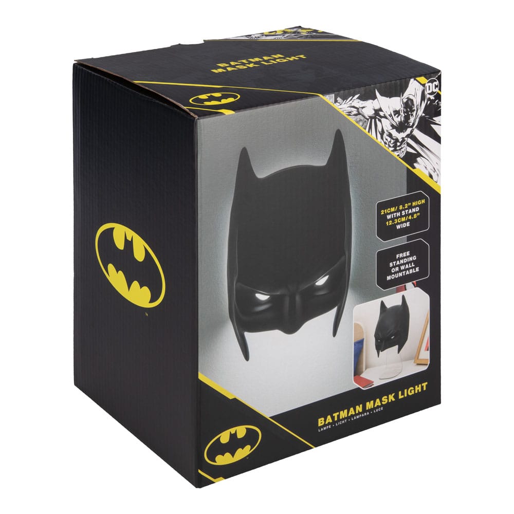 DC Comics 3D LED Light Batman Mask 5056577751376