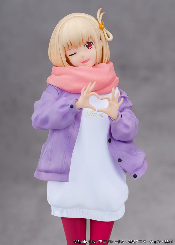 Lycoris Recoil PVC Statue 1/7 Chisato Nishikigi Winter Ver. 23 cm               4582666825204