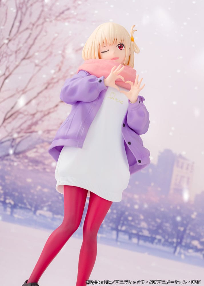 Lycoris Recoil PVC Statue 1/7 Chisato Nishikigi Winter Ver. 23 cm               4582666825204