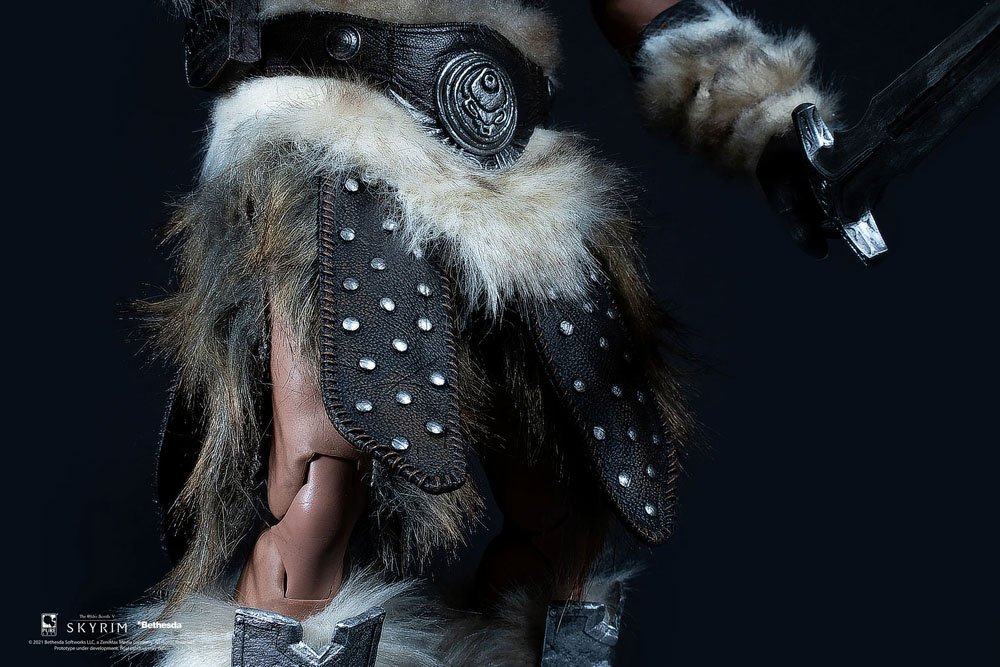 The Elder Scrolls V Skyrim Action Figure 1/6 Dragonborn Deluxe Edition 32 cm 0713929403820