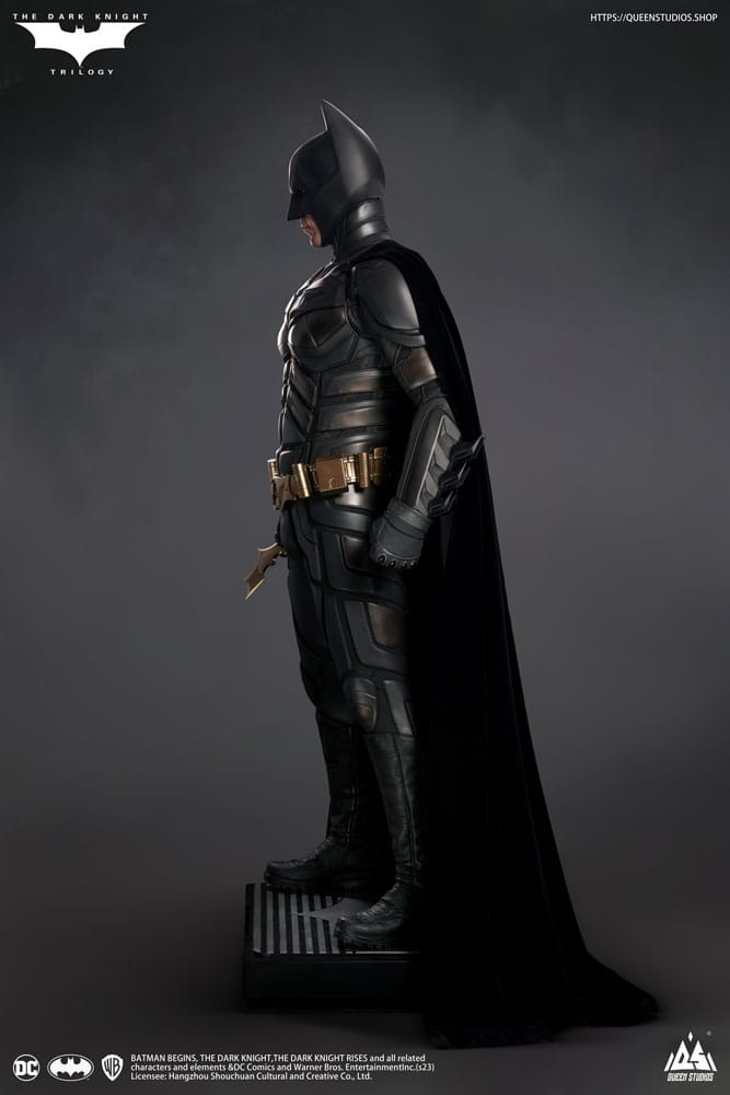 The Dark Knight Life-Size Statue Batman Premium Edition 207 cm 6972662531236