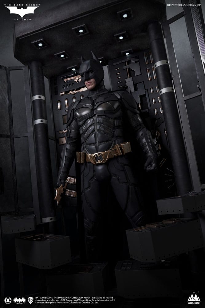 The Dark Knight Life-Size Statue Batman Ultimate Edition 207 cm 6972662531274