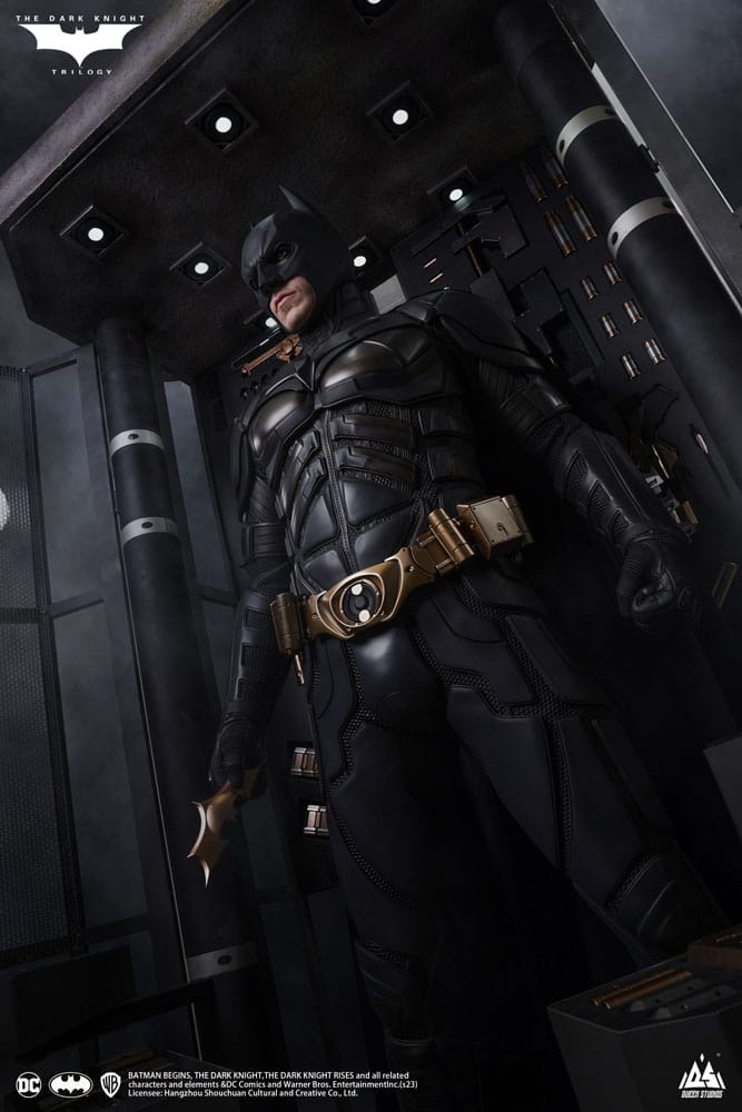The Dark Knight Life-Size Statue Batman Ultimate Edition 207 cm 6972662531274