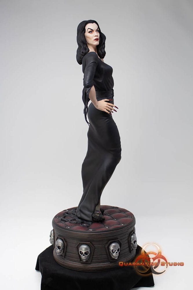 Vampira Statue 1/6 Queen of the Ghouls 43 cm 0601968819736