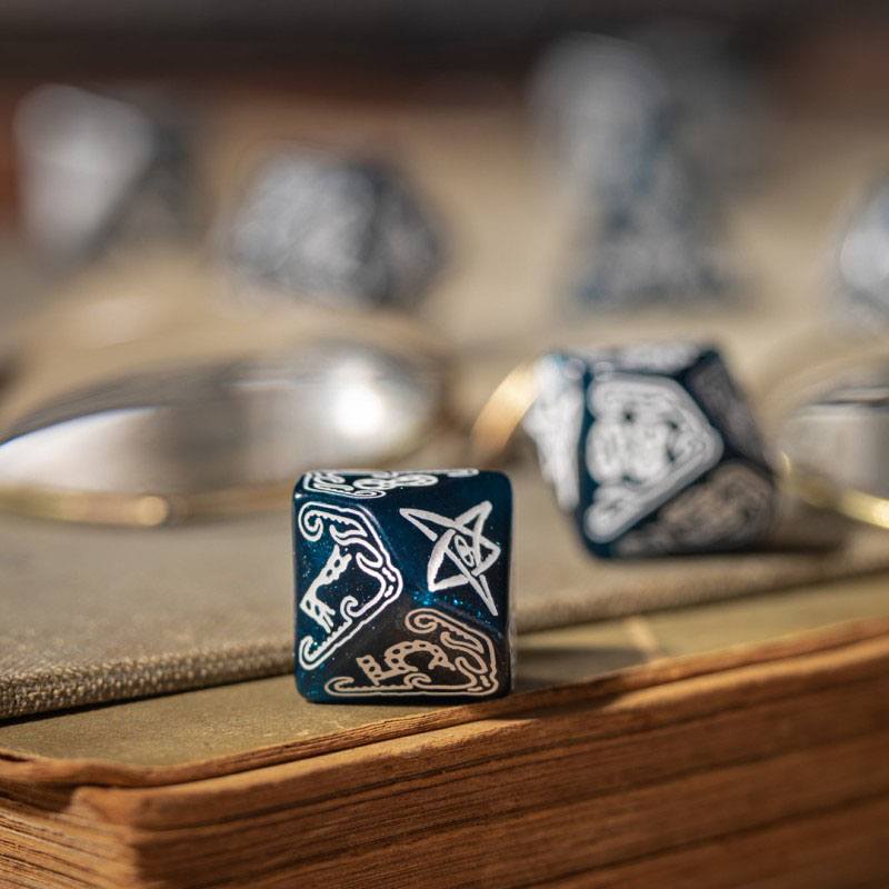 Call of Cthulhu Dice Set Abyssal & White (7) 5907699495979