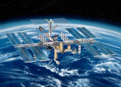 International Space Station ISS Model Kit 1/1 4009803056517