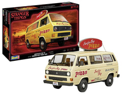 Stranger Things Model Kit 1/25 VW T3 Bus Surfer Boy 19 cm 4009803077253