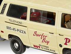 Stranger Things Model Kit 1/25 VW T3 Bus Surfer Boy 19 cm 4009803077253