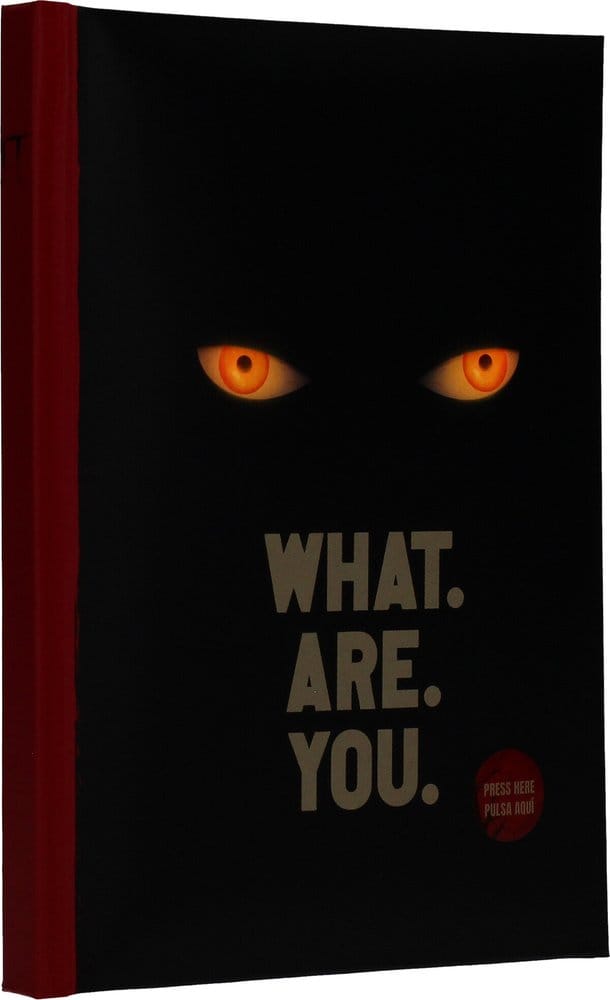 It: Welcome to Derry Light Up Notebook & Metal Keychain Gift Set 21 cm 8435450269295