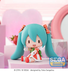 Character Vocal Series 01: Hatsune Miku Fuwa Petit Chibi Figure Hatsune Miku x Love and Berry Dress Up and Dance! Lovely Strawberry 8 cm 4582733440910