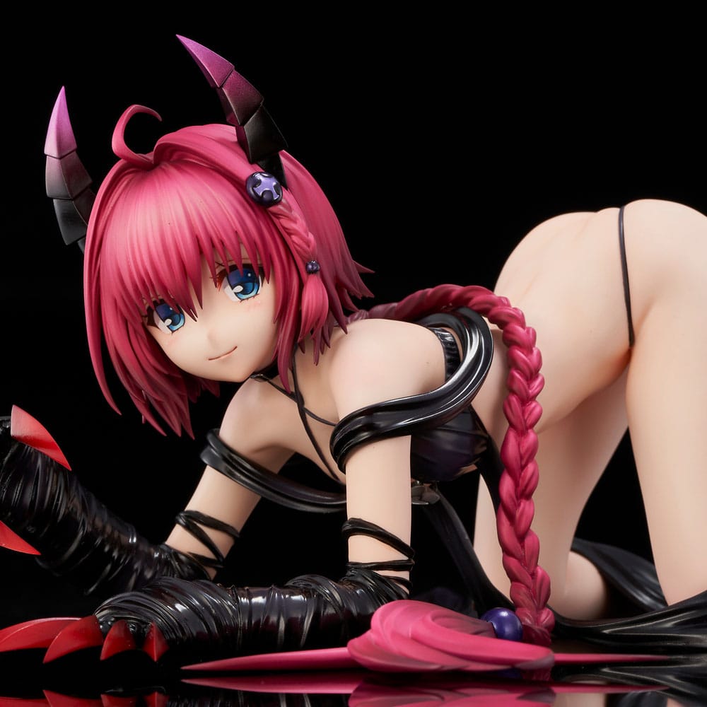 To Love-Ru Darkness Statue PVC 1/6 Mea Kurosaki Darkness Ver. 15 cm 4589642714651