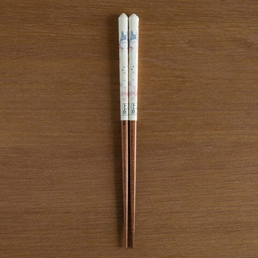 Studio Ghibli lacquered Chopsticks sketches My Neighbor Totoro cherry tree 21 cm 4973307601750