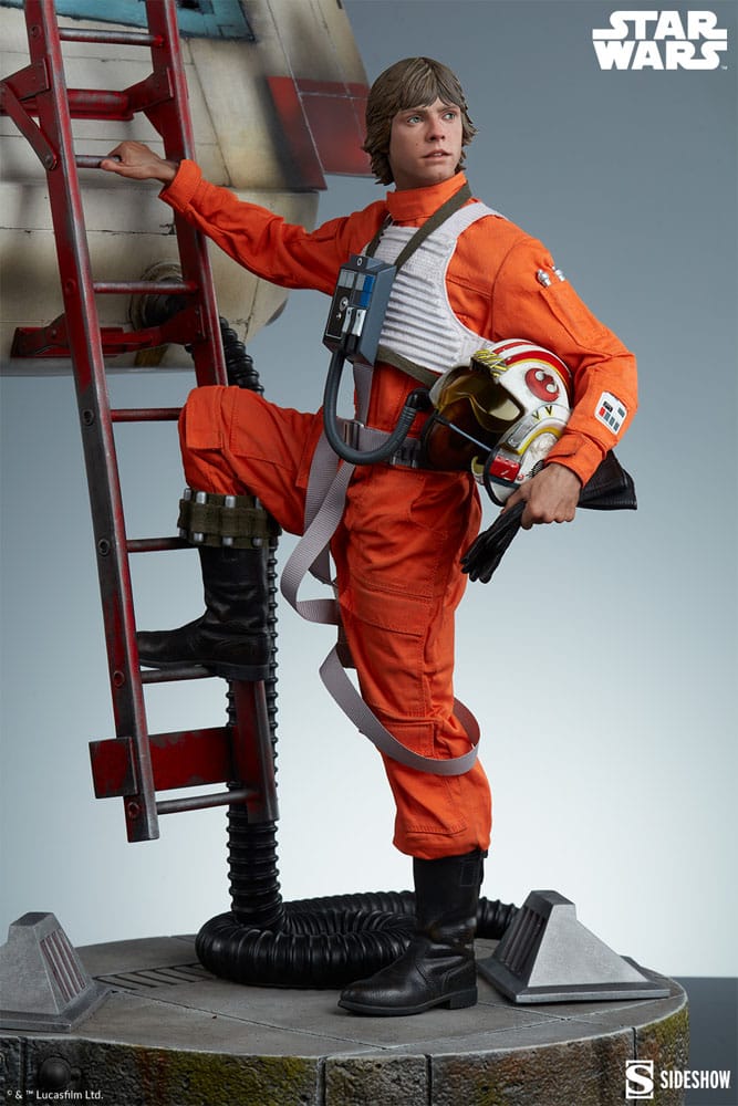 Star Wars Premium Format Statue Luke Skywalker & X-Wing: Red Five, Standing By 76 cm 0747720277441