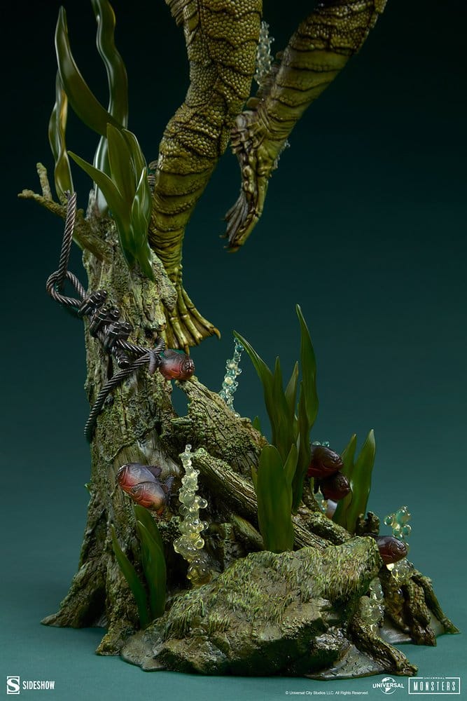Universal Monsters Premium Format Figure Creature from the Black Lagoon 80 cm 0747720265301