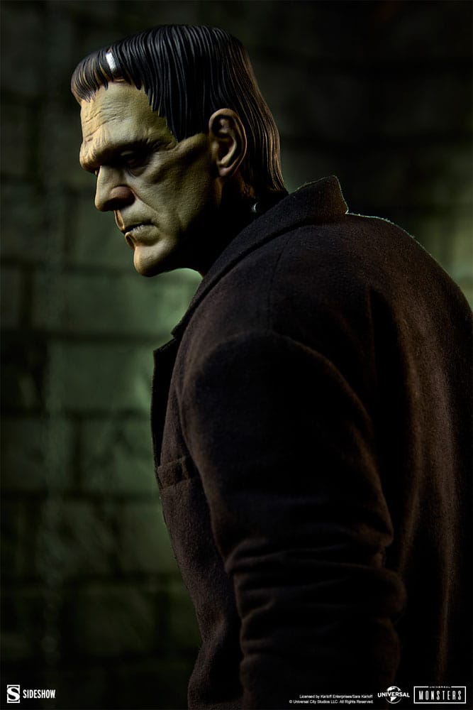 Frankenstein Premium Format Mixed Media Statue Frankenstein (Fabric Costume) 57 cm  0747720279070