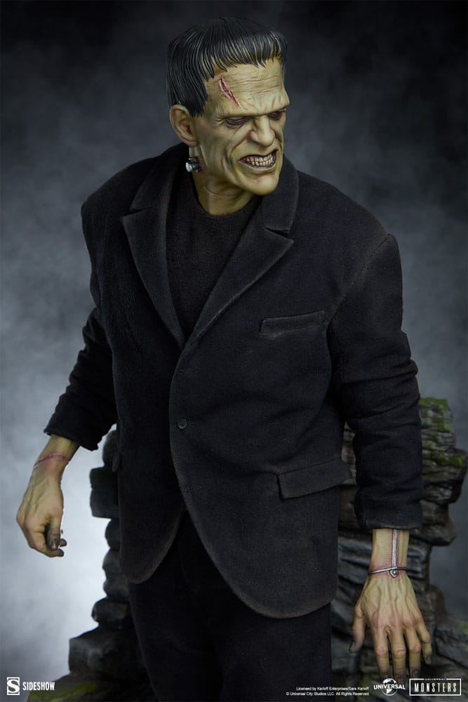 Frankenstein Premium Format Mixed Media Statue Frankenstein (Fabric Costume) 57 cm  0747720279070