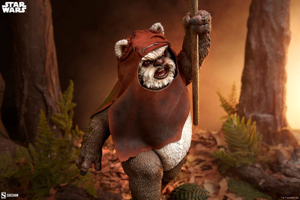 Star Wars: Episode VI - Return of the Jedi Premium Format Statue Wicket 46 cm 0747720276383