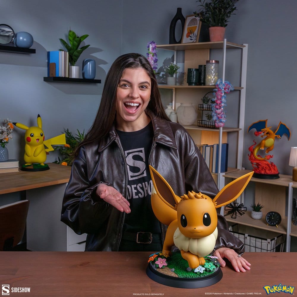 Pokémon Life-Size Figure Eevee 34 cm 0747720277410