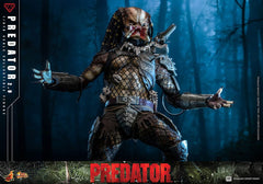 Predator Movie Masterpiece Action Figure 1/6 Predator (2.0) 34 cm 4895228621993