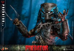 Predator Movie Masterpiece Action Figure 1/6 Predator (2.0) 34 cm 4895228621993