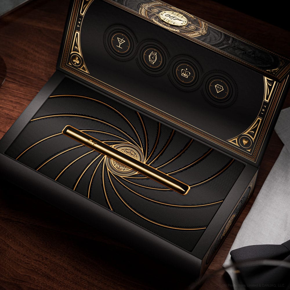 James Bond Playing Cards Box Set James Bond Gold Edition 0850065968254