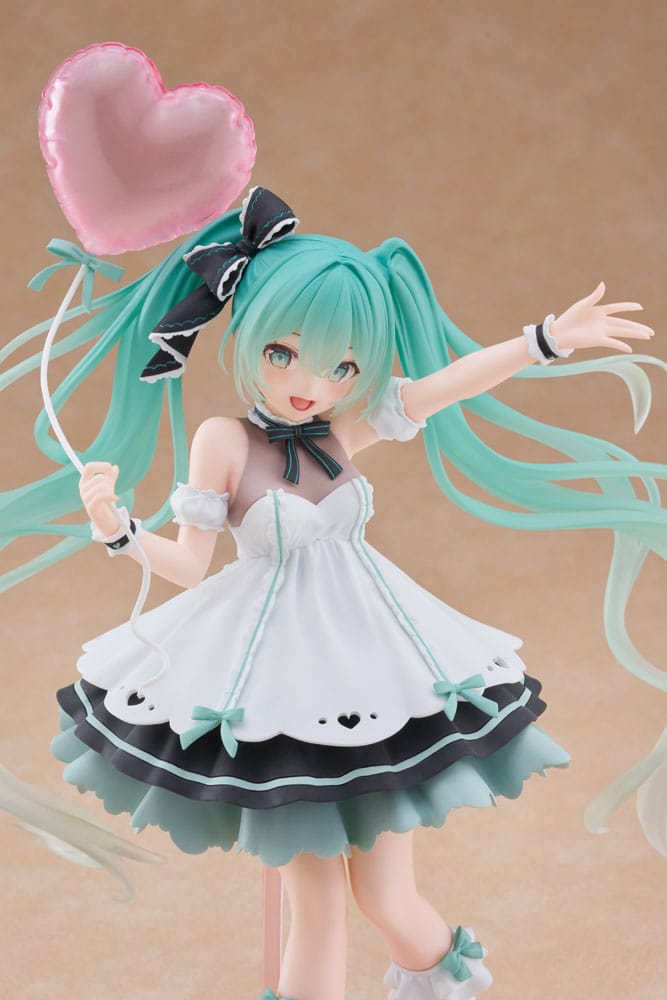 Hatsune Miku AMP+ PVC Statue Statue Hatsune Miku Birthday 2025 Party Ver. 21 cm 0840342403837