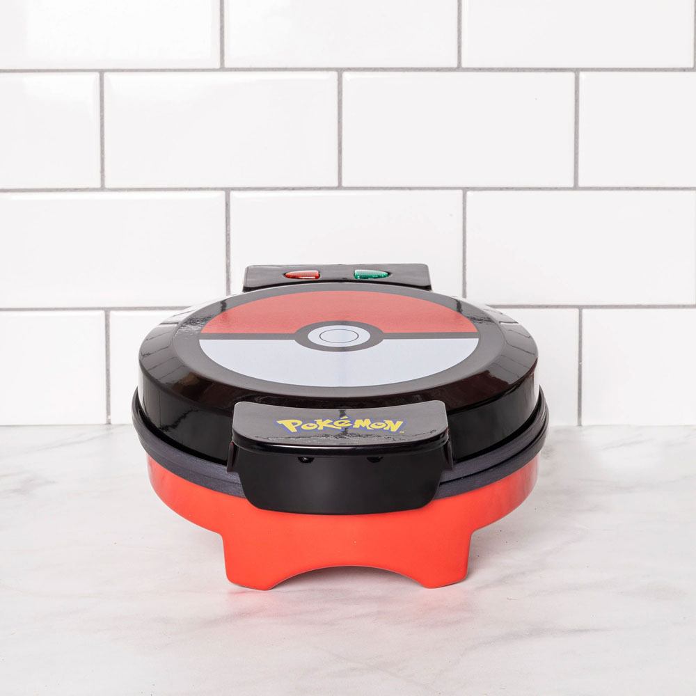 Pokemon Waffle Maker Pokeball 0840790120973
