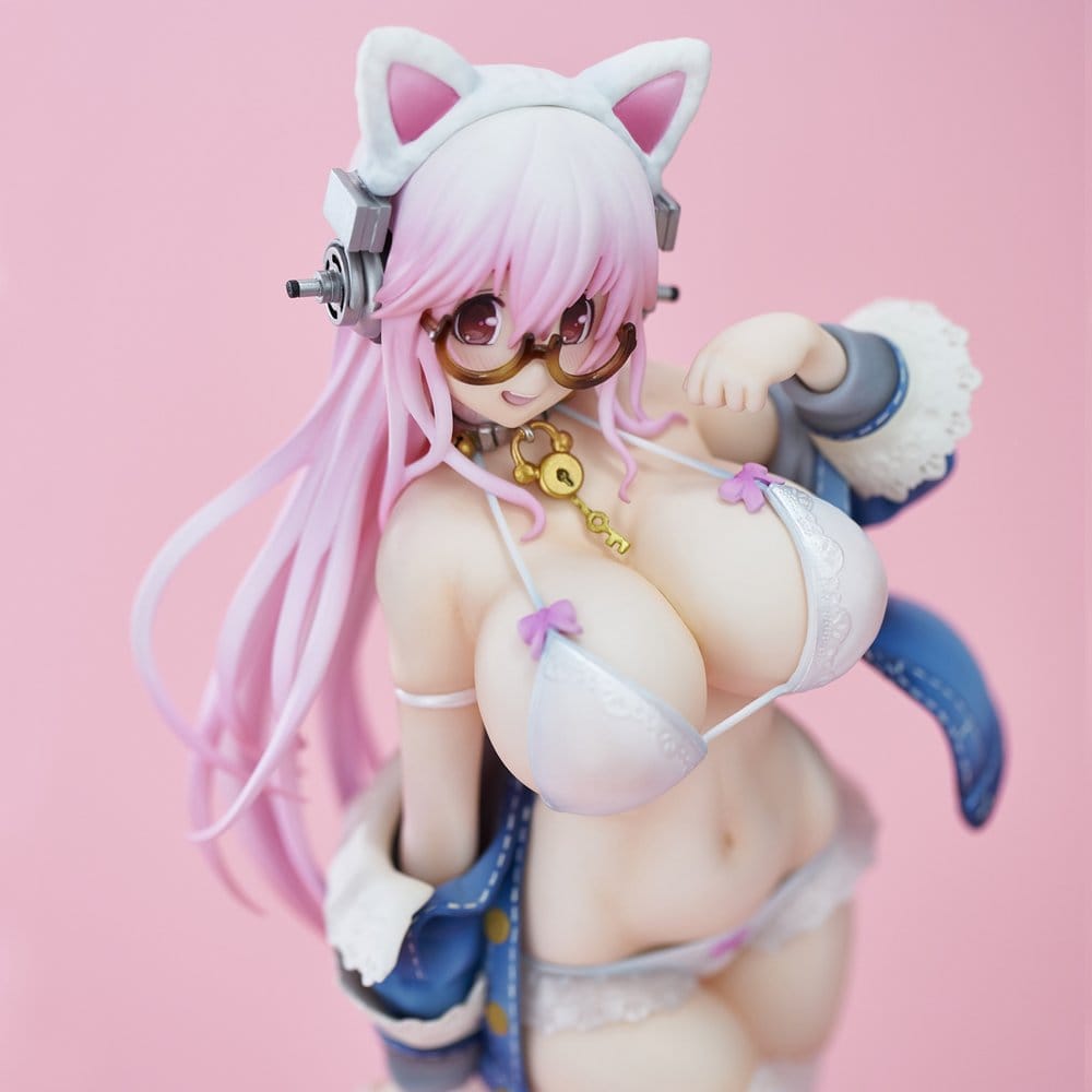 Super Sonico PVC Figure White Cat Ver. (Reissue) 27 cm 4589642715276