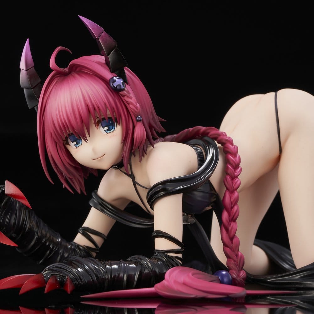 To Love-Ru Darkness PVC Figure 1/6 Mea Kurosaki Darkness Ver. (Renewal Package Edition) 11 cm 4589642716532