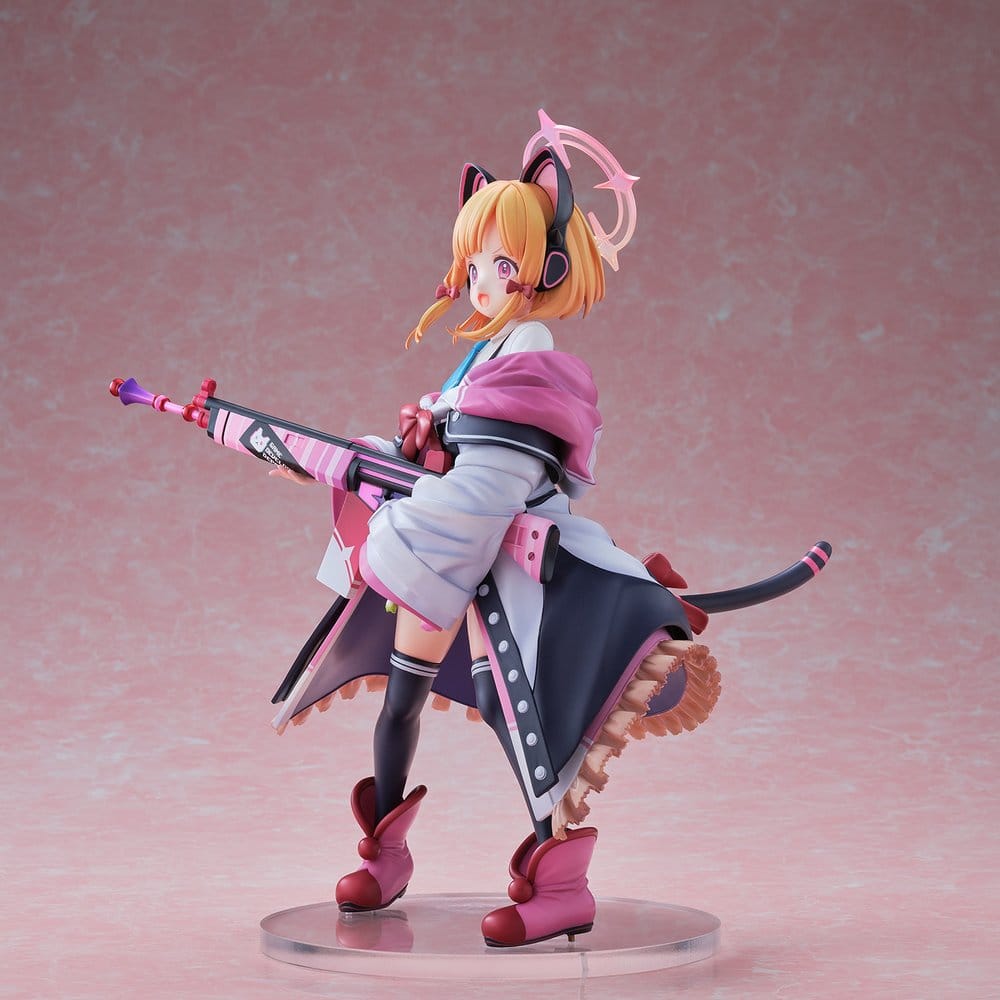 Blue Archive PVC Statue 1/6 Momoi 24 cm   4589642716785