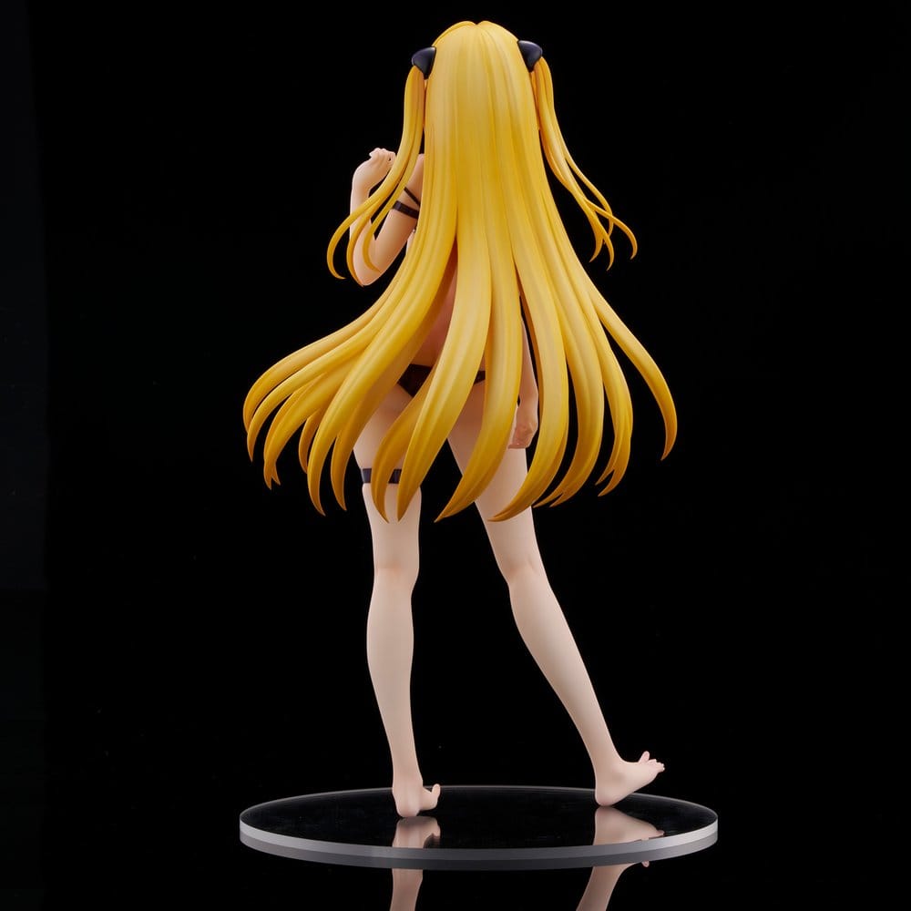 To Love Ru Darkness Swimsuit Series PVC Figur 1/4 Golden Darkness 39 cmTo Love Ru Darkness Swimsuit Series PVC Figure 1/4 Golden Darkness 39 cmTo Love Ru Darkness figurine PVC 1/4 Swimsuit Series Golden Darkness 39 cmTo Love Ru Darkness Figura PVC 1/4 Swi 4589642718178