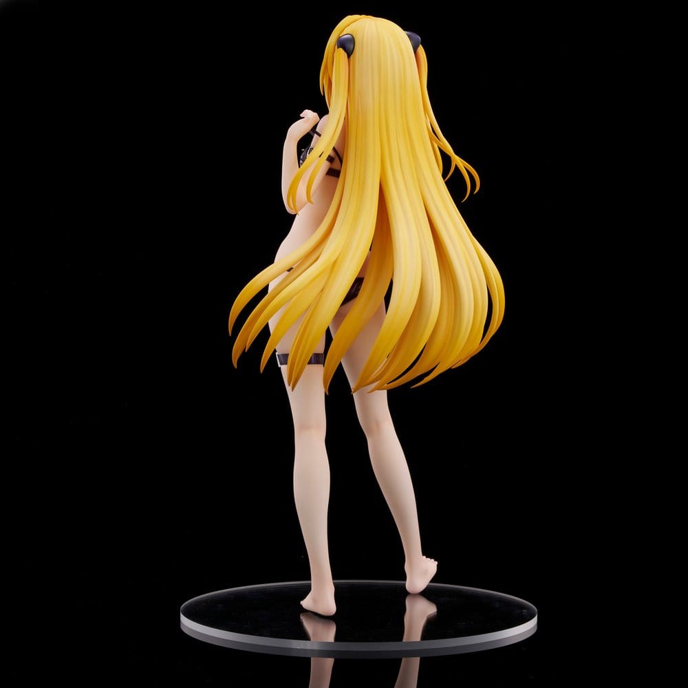 To Love Ru Darkness Swimsuit Series PVC Figur 1/4 Golden Darkness 39 cmTo Love Ru Darkness Swimsuit Series PVC Figure 1/4 Golden Darkness 39 cmTo Love Ru Darkness figurine PVC 1/4 Swimsuit Series Golden Darkness 39 cmTo Love Ru Darkness Figura PVC 1/4 Swi 4589642718178
