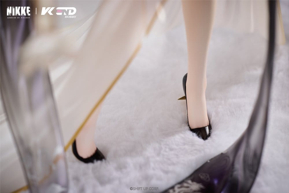 Goddess of Victory: Nikke PVC Figure 1/4 Crown: Glorious Flower 38 cm 4595987858325