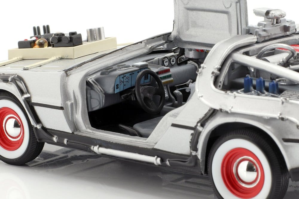 Back to the Future III Diecast Model 1/24 ´81 DeLorean LK Coupe 18 cm  4891761124441