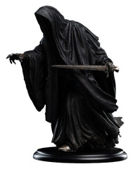 The Lord of the Rings Trilogy Mini Statue Ringwraith at the Prancing Pony 18 cm 9420024750377