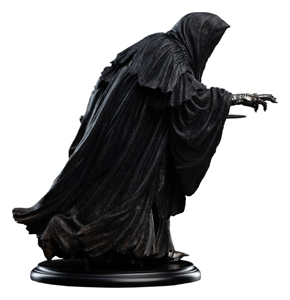 The Lord of the Rings Trilogy Mini Statue Ringwraith at the Prancing Pony 18 cm 9420024750377