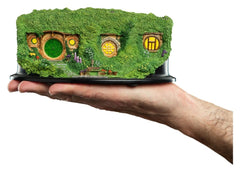 The Lord of the Rings Environment Hobbit Hole - Bag End - Illuminated Edition 7 cm 9420024752890