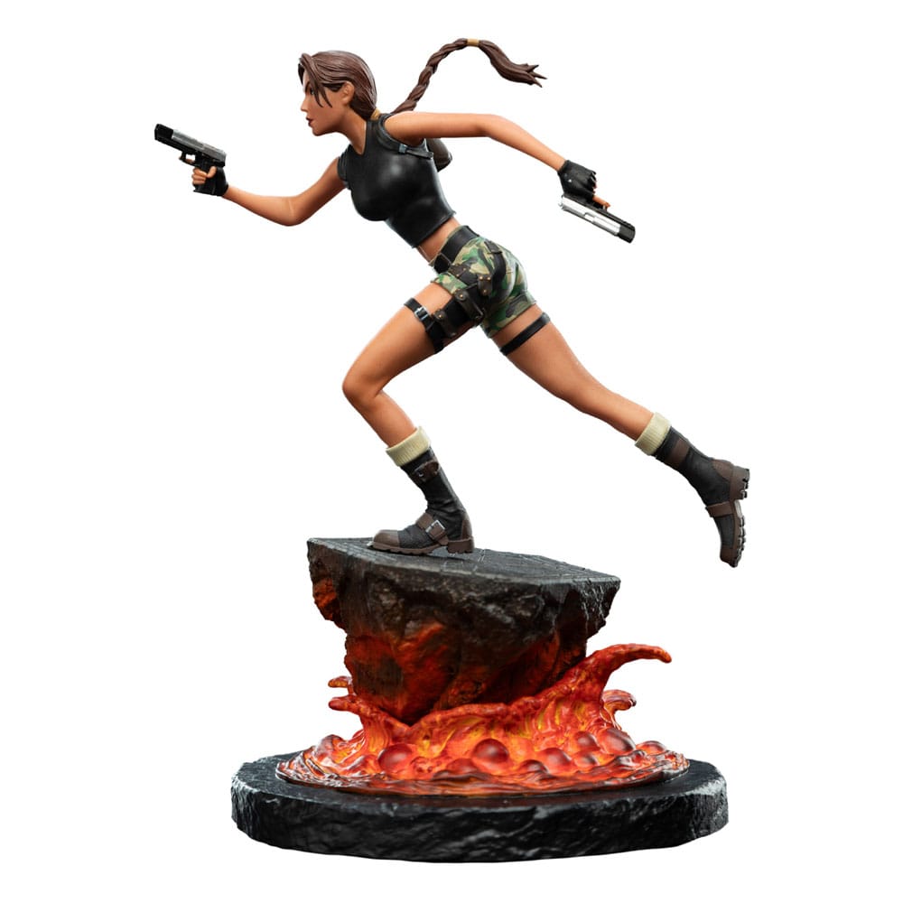 Tomb Raider Mini Statue Lara Croft: The Sanctuary of Flame 18 cm 9420024748374
