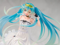 Hatsune Miku GT Project Original PVC Statue 1/7 Vacation Style Ver. 24 cm 4580522750318