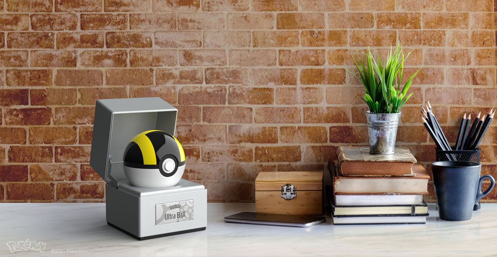 Pokémon Diecast Replica Ultra Ball 5060178520521