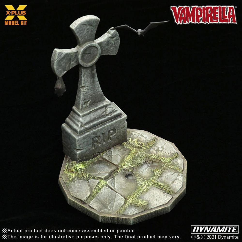 Vampirella Plastic Model Kit pre-painted 1/8 Vampirella 23 cm 4532149019736